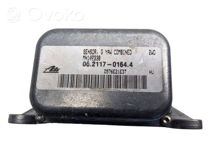 Mitsubishi Grandis ESP Drehratensensor Querbeschleunigungssensor MN102338