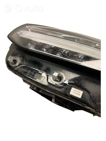 Volvo XC90 Faro/fanale 31446880