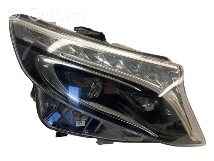 Mercedes-Benz V Class W447 Lampa przednia A4479061501