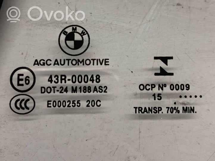 BMW X1 F48 F49 Galinis šoninis kėbulo stiklas 51352990395