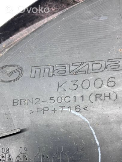 Mazda 3 II Etusumuvalon ritilä BBN250C11