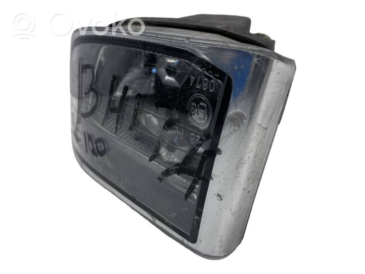 Toyota Land Cruiser (J120) Feu antibrouillard avant E130874