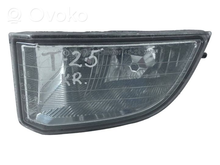 Toyota RAV 4 (XA20) Światło przeciwmgłowe przednie E430003