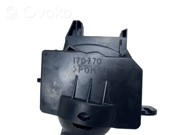 Volvo V50 Autres commutateurs / boutons / leviers 17D770