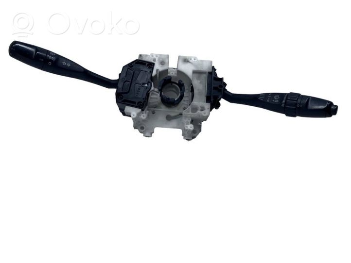 Mitsubishi Carisma Leva/interruttore dell’indicatore di direzione e tergicristallo MB953700