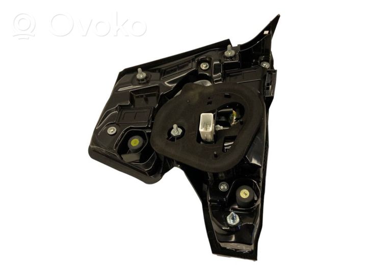 Toyota C-HR Luci posteriori del portellone del bagagliaio 81580F4130