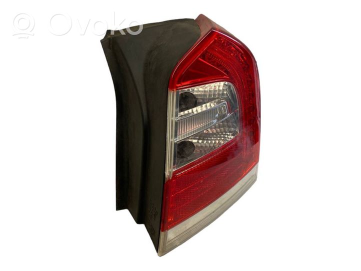 Volvo XC70 Aizmugurējais lukturis virsbūvē 31395960