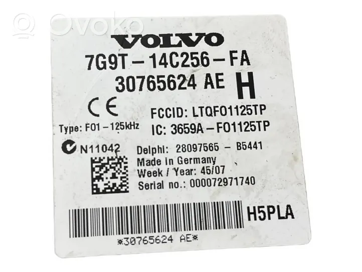 Volvo XC70 Saugiklių blokas 7G9T14C256FA
