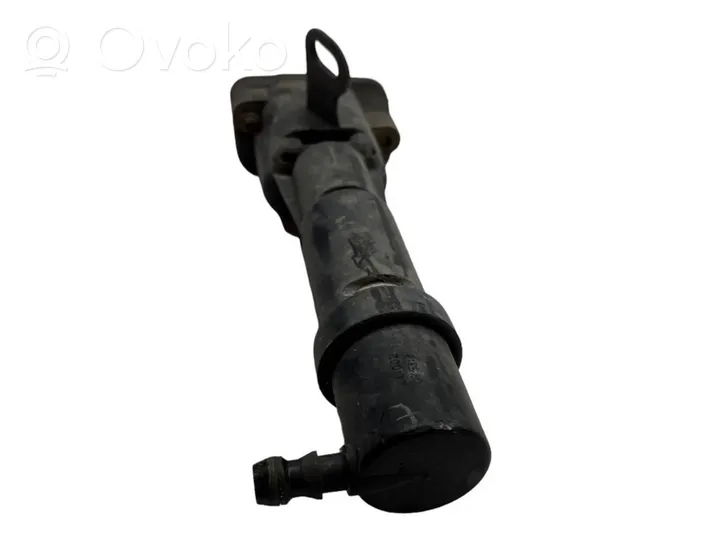 Volvo XC90 Headlight washer spray nozzle 