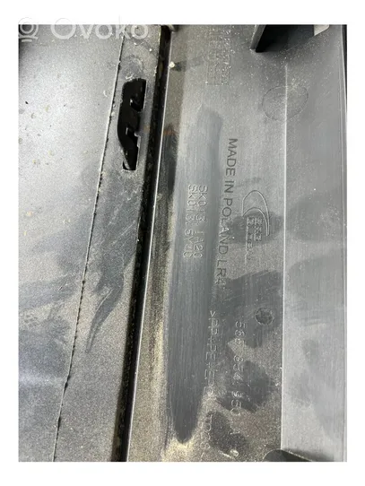 Skoda Kodiaq Rivestimento della portiera anteriore (modanatura) SK0131A20
