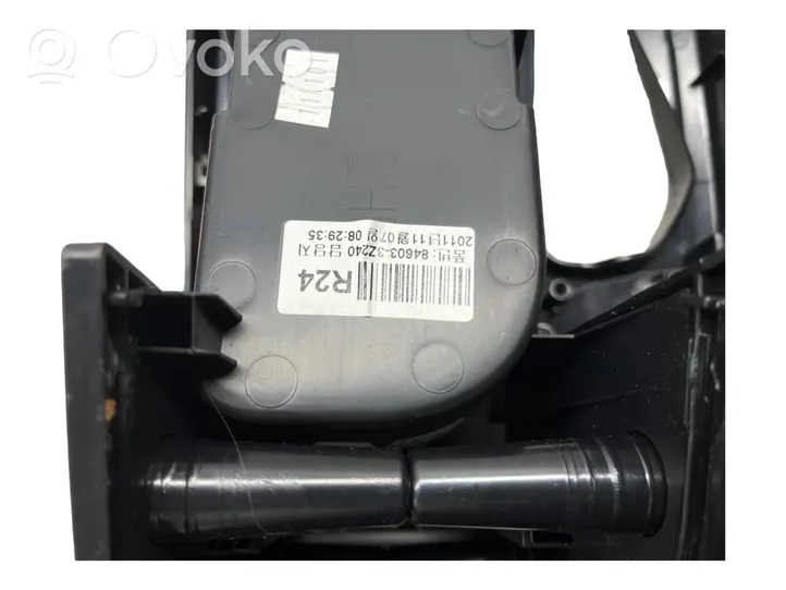 Hyundai i40 Other center console (tunnel) element 846703Z000