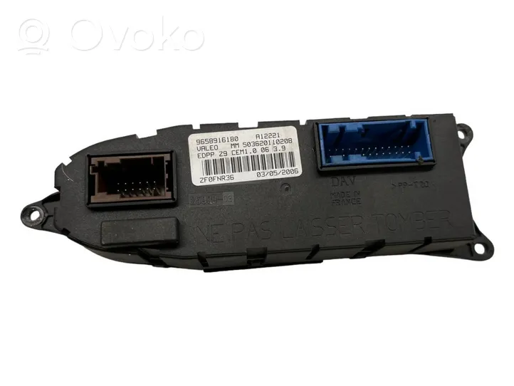 Peugeot 607 Unité de commande module de porte 9658916180