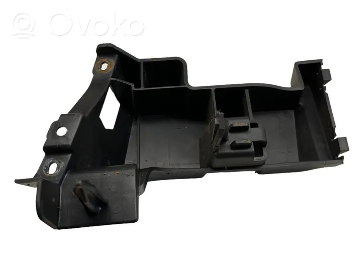 Mazda 3 I Support de montage de pare-chocs avant BN8V502B1