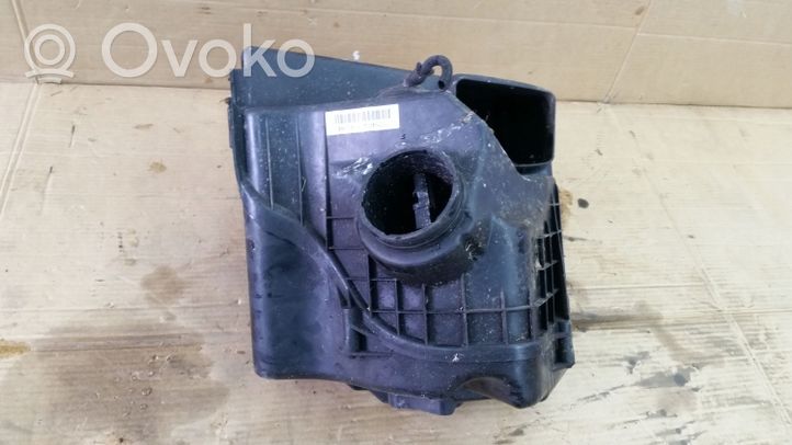 BMW 1 E81 E87 Scatola del filtro dell’aria 8578649