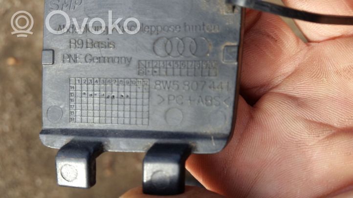 Audi A4 S4 B9 Zaślepka haka holowniczego zderzaka tylnego 8W5807441