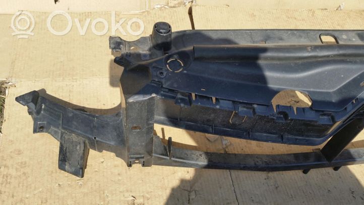 Citroen C4 Grand Picasso Support de radiateur sur cadre face avant 