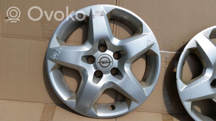 Opel Astra H R13 wheel hub/cap/trim 