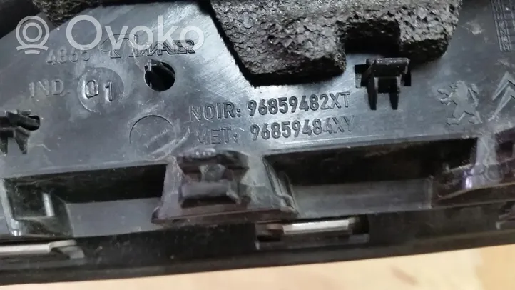 Peugeot 5008 Panel wykończeniowy błotnika 96859482XT