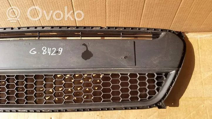 KIA Picanto Front bumper upper radiator grill 865691Y000