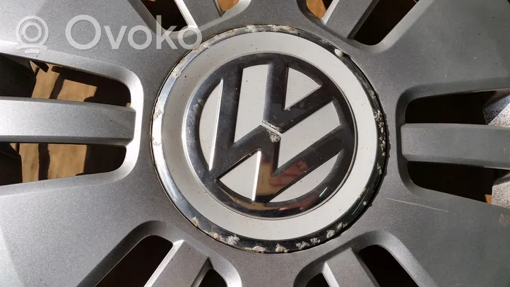 Volkswagen Up R14 wheel hub/cap/trim 