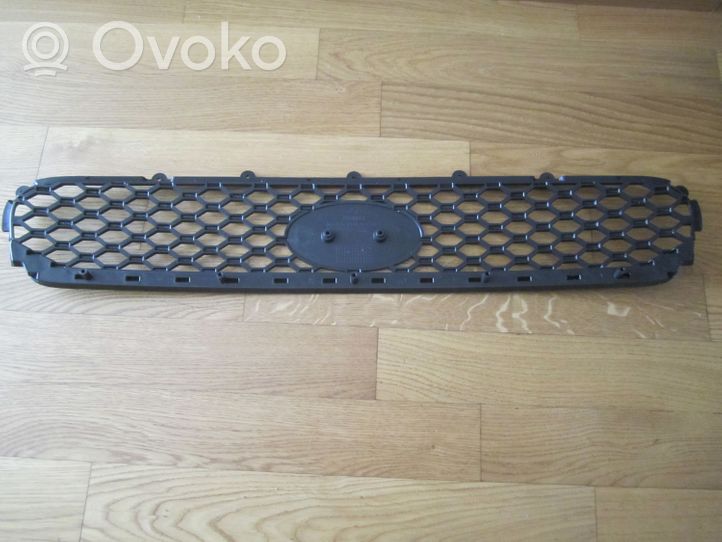 Hyundai Santa Fe Grille calandre supérieure de pare-chocs avant 8635226900