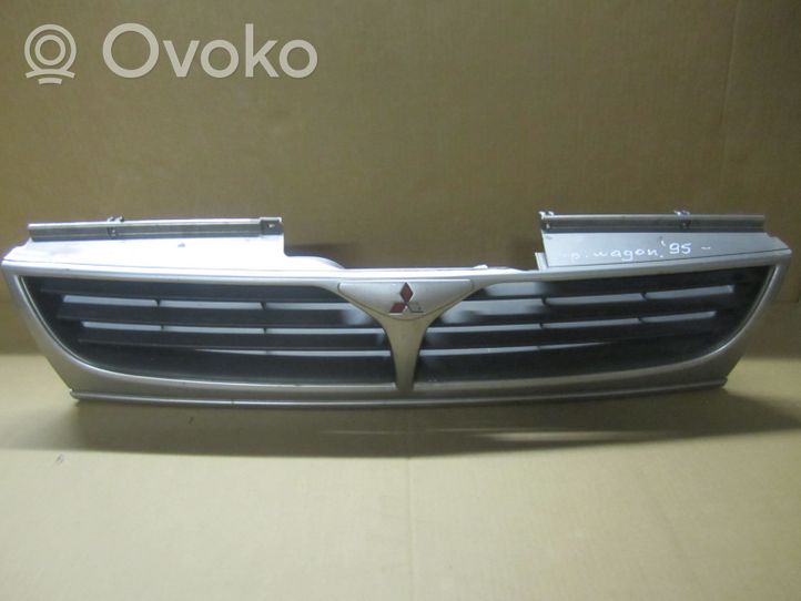 Mitsubishi Space Wagon Oberes Gitter vorne MR155554