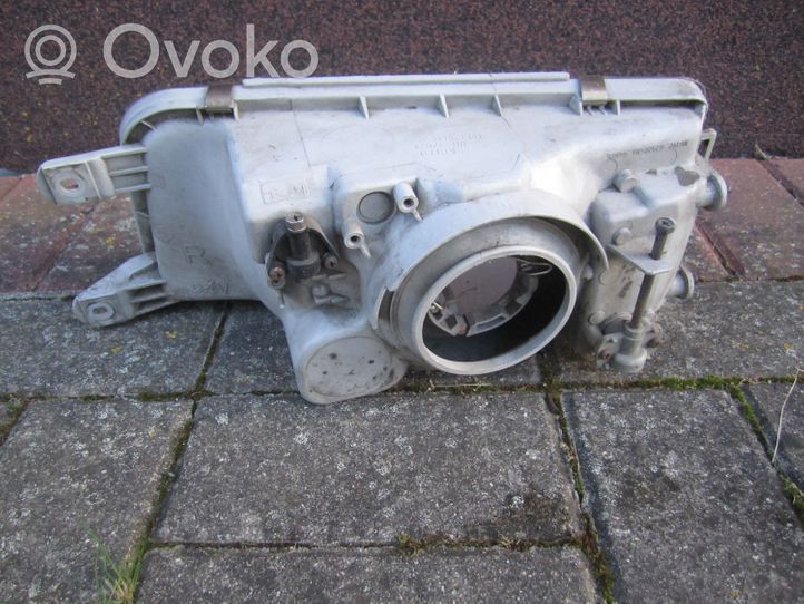 Mitsubishi Space Wagon Phare frontale 11037624