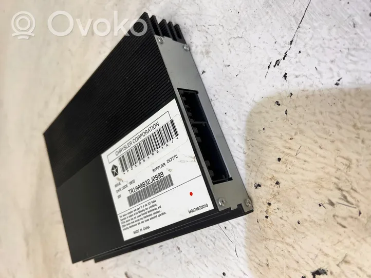 Chrysler 300C Amplificatore M0674023010