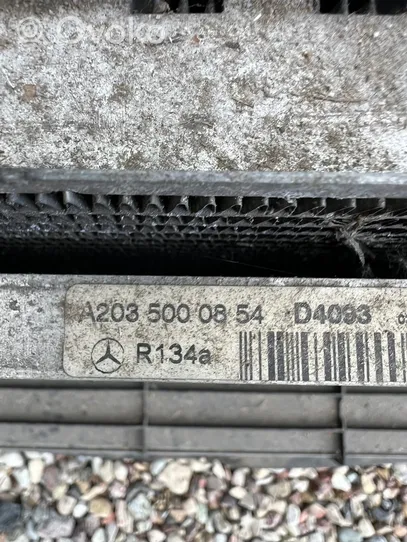 Mercedes-Benz C W203 Set del radiatore A2035000503
