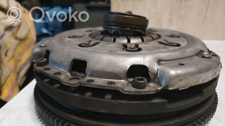 BMW 5 E39 Volant moteur bi-masse H01014820