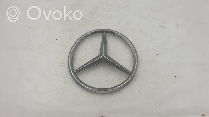 Mercedes-Benz Sprinter W901 W902 W903 W904 Inny emblemat / znaczek A9018170816