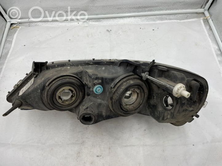 Audi A8 S8 D2 4D Phare frontale 1301016048