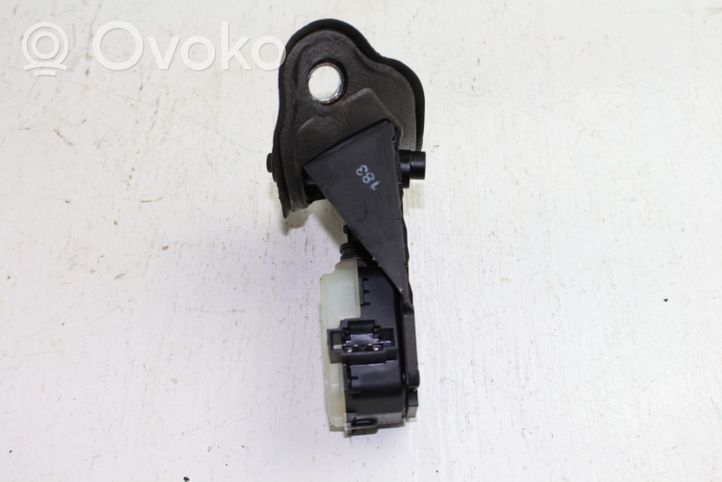 Mercedes-Benz CLS C219 Verrouillage du bouchon du réservoir de carburant A2518200197