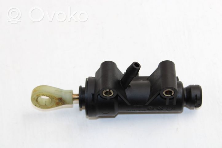 BMW Z4 E85 E86 Główny cylinder sprzęgła 6758822