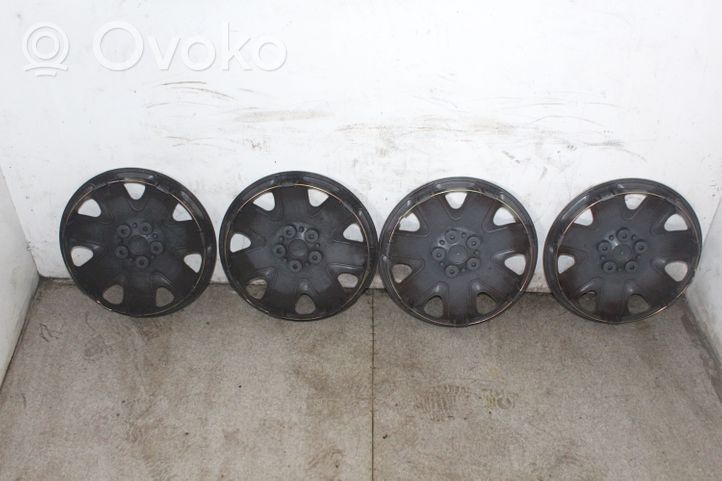 Seat Toledo IV (NH) R15 wheel hub/cap/trim 