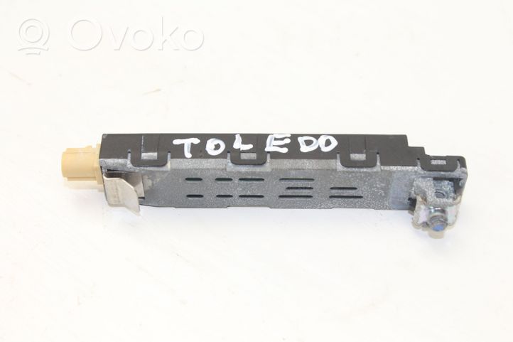 Seat Toledo IV (NH) Amplificateur d'antenne 5JA035577