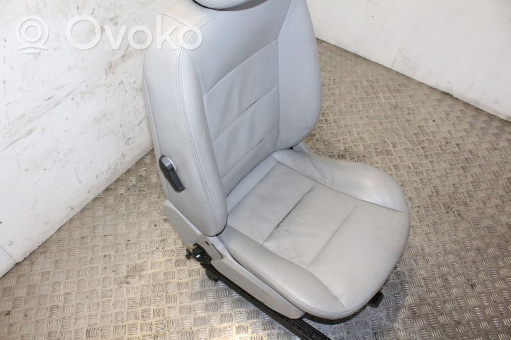 Mercedes-Benz A W169 Fotele / Kanapa / Boczki / Komplet 