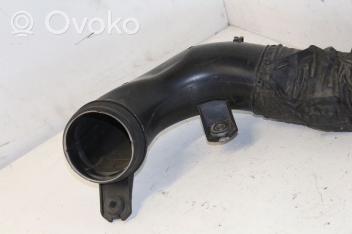 Hyundai ix 55 Air intake hose/pipe 28212-3J000