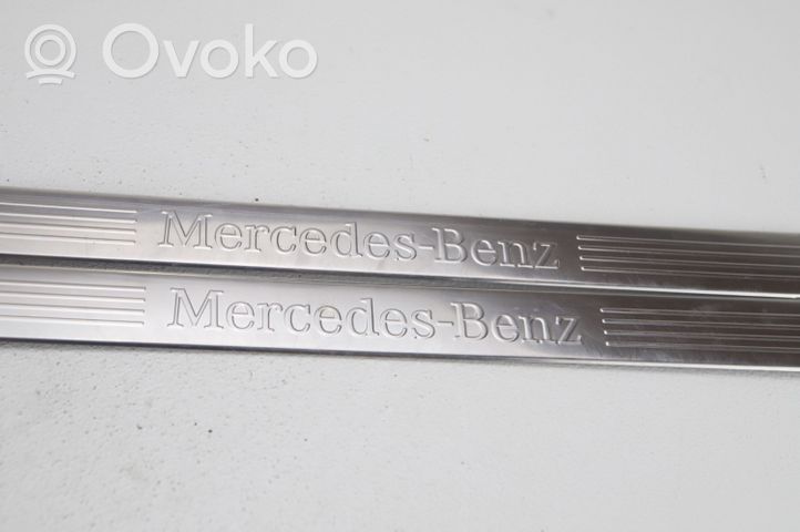 Mercedes-Benz GLA W156 Priekinio slenksčio apdaila (vidinė) A2466800135