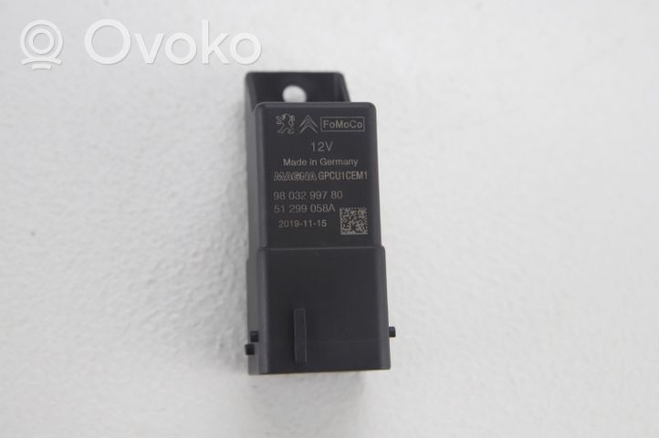 Ford Kuga II Przekaźnik / Modul układu ogrzewania wstępnego 9803299780