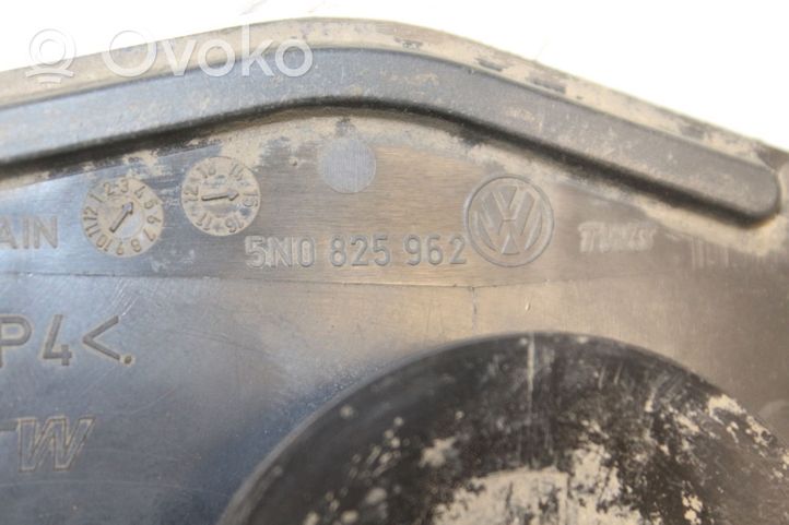 Volkswagen Tiguan Kita dugno detalė 5N0825962
