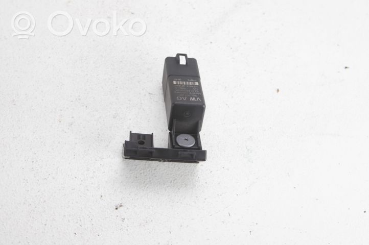 Volkswagen Tiguan Relais de bougie de préchauffage 04L907281