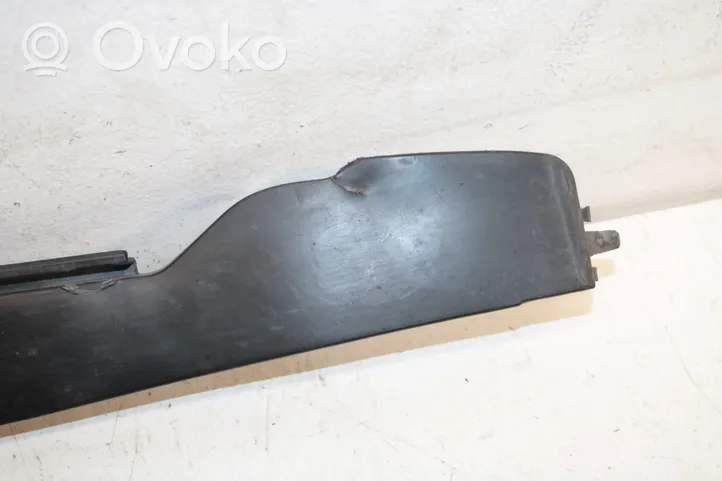 Volkswagen Tiguan Panel wykończeniowy błotnika 5N0821112