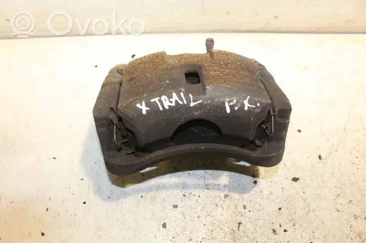 Nissan X-Trail T32 Caliper de freno delantero 