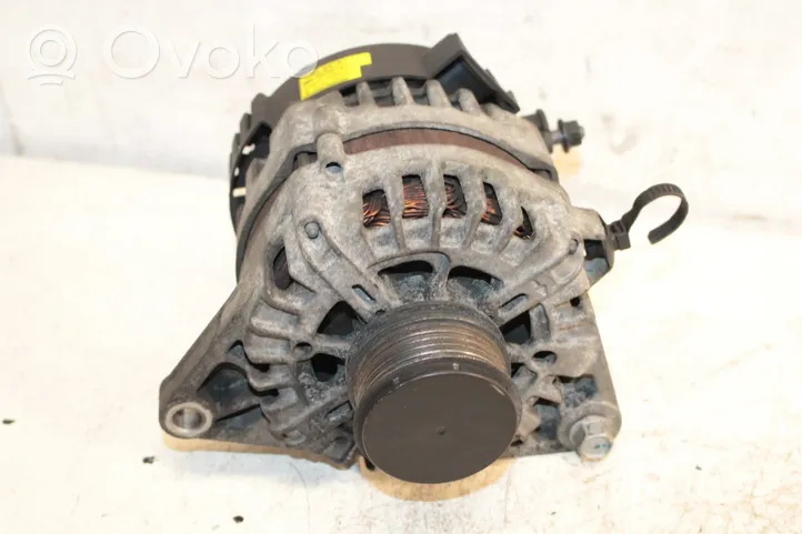 Hyundai i40 Generator/alternator 37300-2A800