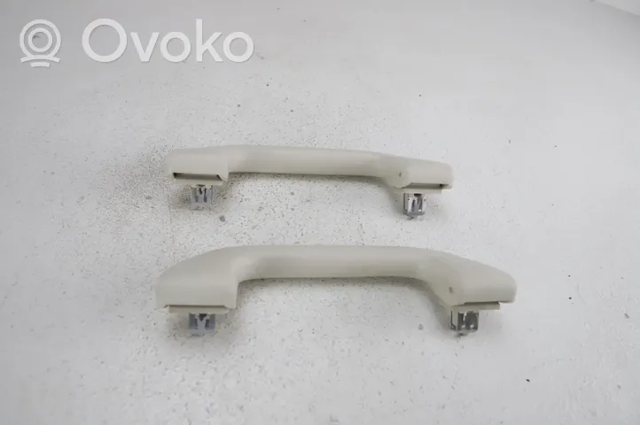 Honda CR-V A set of handles for the ceiling YR416L