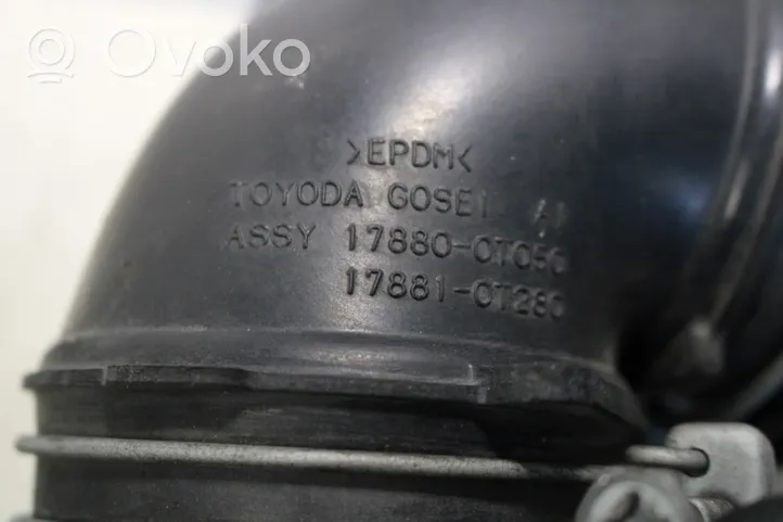 Toyota Auris E180 Oro paėmimo kanalo detalė (-ės) 17880-0T050