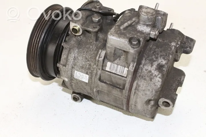 Audi A4 S4 B5 8D Ilmastointilaitteen kompressorin pumppu (A/C) 8D0260808