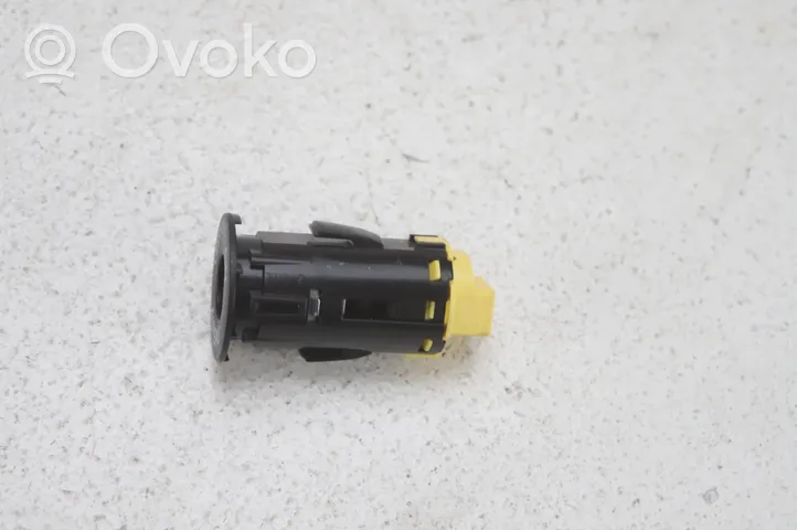 Honda CR-V Passenger airbag on/off switch TL02