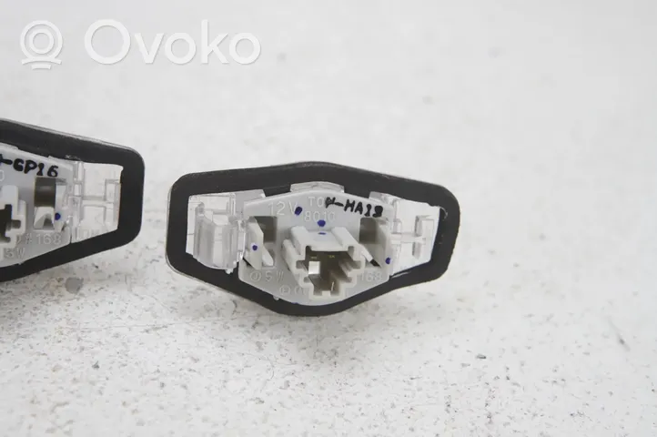 Honda CR-V Number plate light 8010